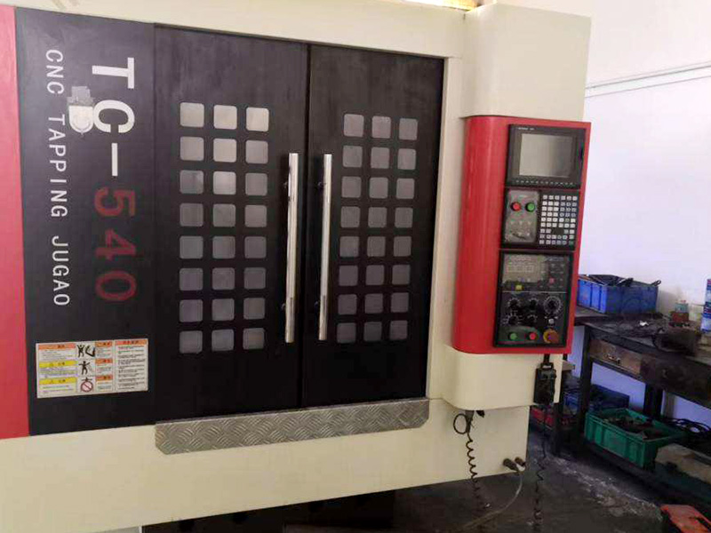 cnc鉆攻機最大能攻多大牙？